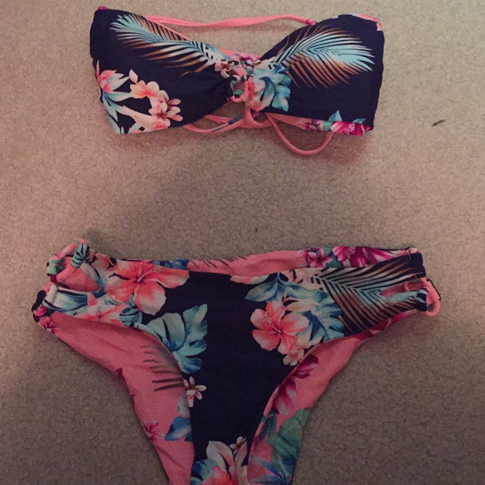 Reversible floral bikini