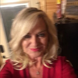 Meet your Posher, Sandy