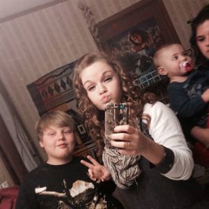 Meet your Posher, Devin