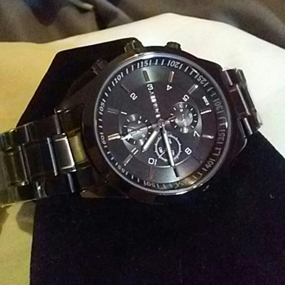 Man Lagmeey watch