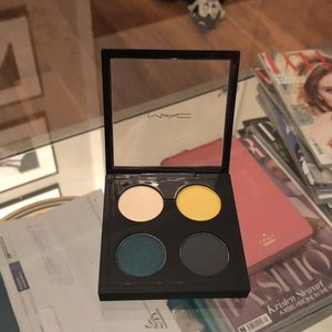 Mac eye shadow