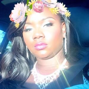 Meet your Posher, Chaneka