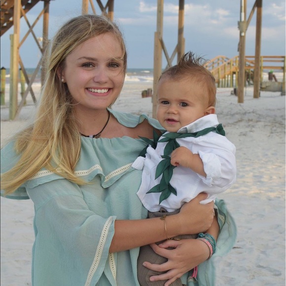 Meet your Posher, Kay - Picture 1 of 1