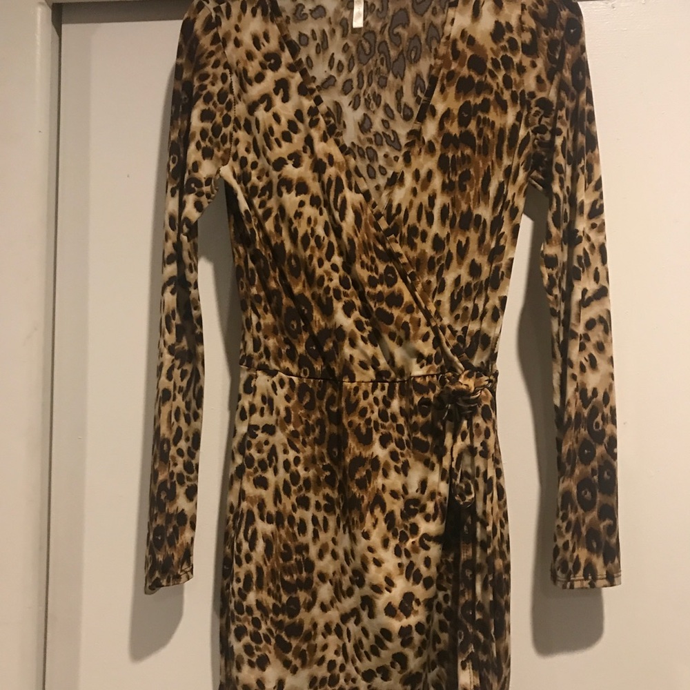 Leopard print dress/shorts romper!