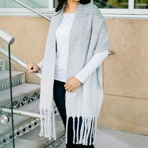 NWOT Mer Sea Cozy Wrap Scarf