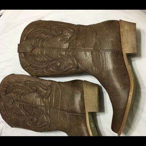 American Eagle Western Boots