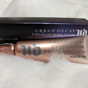 Urban Decay Eyeshadow Primer Potion