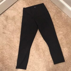 Black lulu lemon tights - size 4