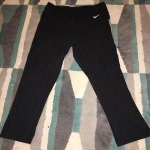 Women’s blk Nike leggings