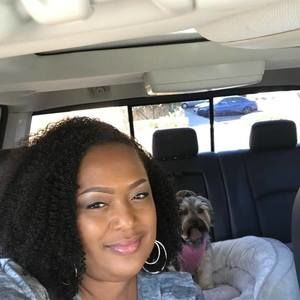 Meet your Posher, Andrea