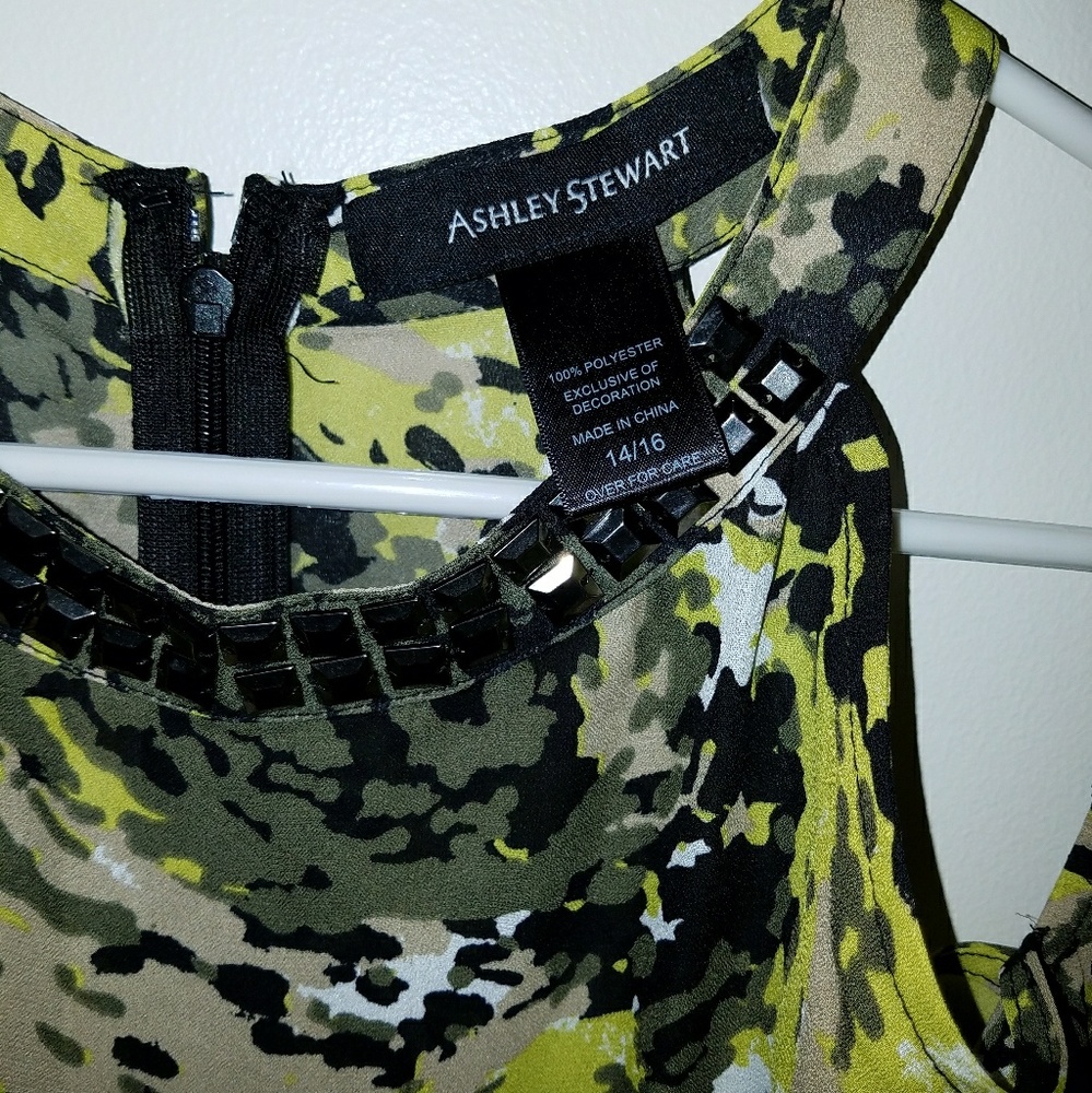 Cold sholder top