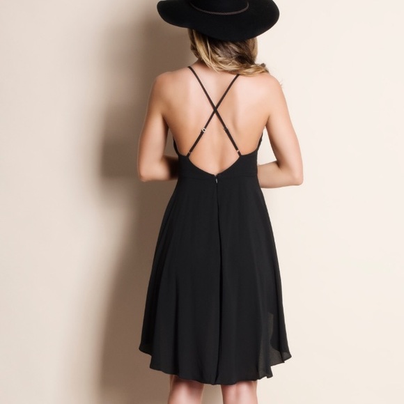 NWT 💥LAST ON💥 Super Cute Chiffon Train Romper! - Picture 4 of 5