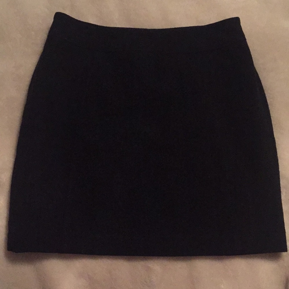 H&M Charcoal gray wool mini skirt.
