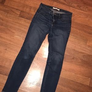 J Brand Skinny Jeans / 27
