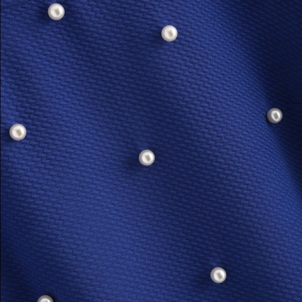 SALE 💙Blue💙Scallop Trim Pearl Embellish top - Picture 5 of 6
