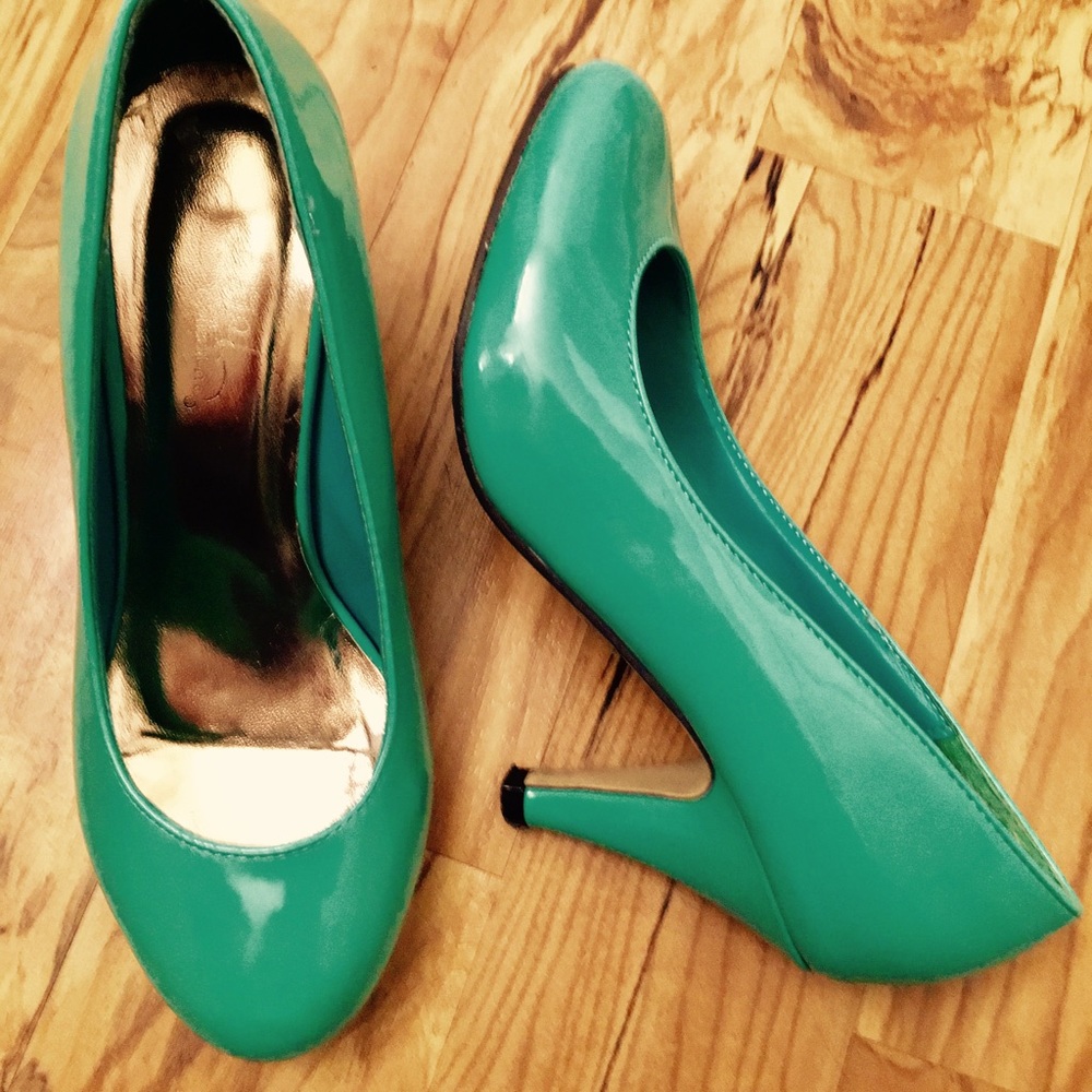 Teal heels
