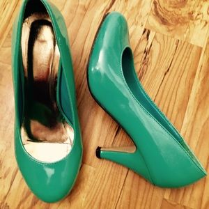 Teal heels