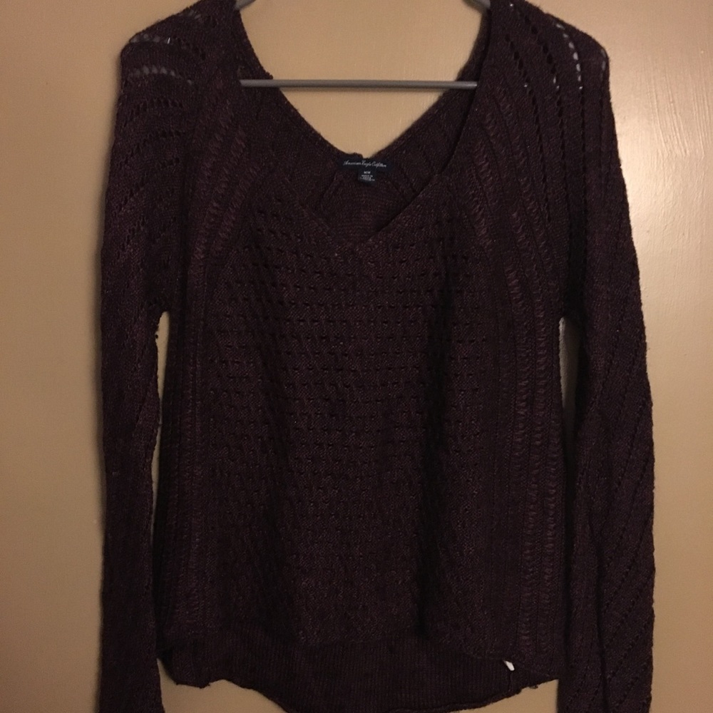 American Eagle maroon sweater