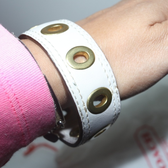 Coach White Leather Bracelet - Picture 4 of 8