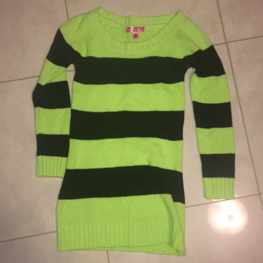 STRIPED SHIRT💚🖤