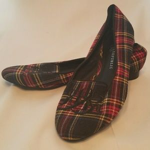 Rock & Republic Plaid Slip Ons Sz 9