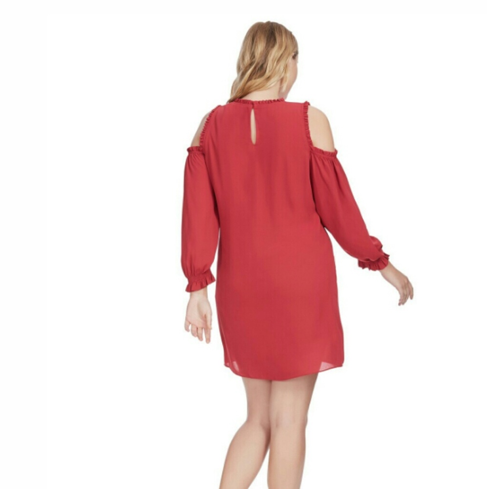 Cold Shoulder Shift Dress - Picture 3 of 7