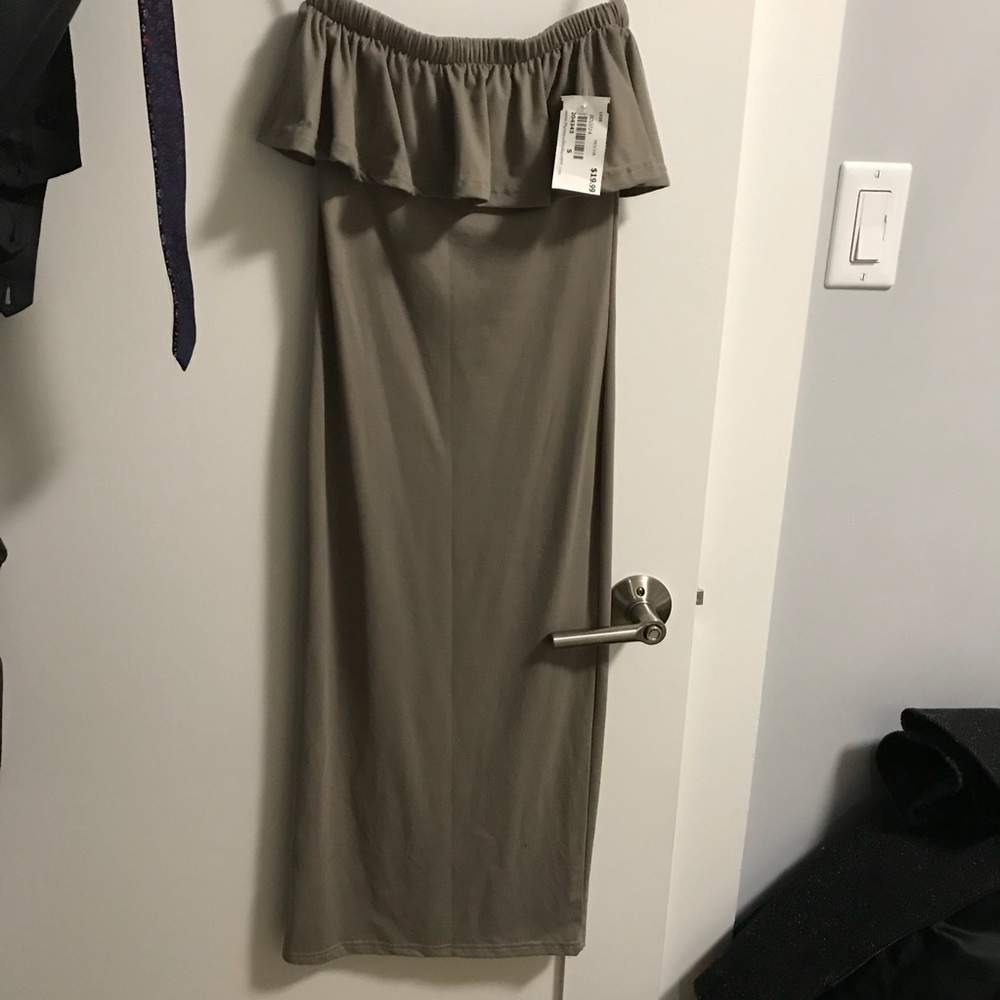 Ruffle top slim dress