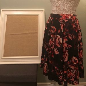 🆕 Beautiful Lularoe floral Madison