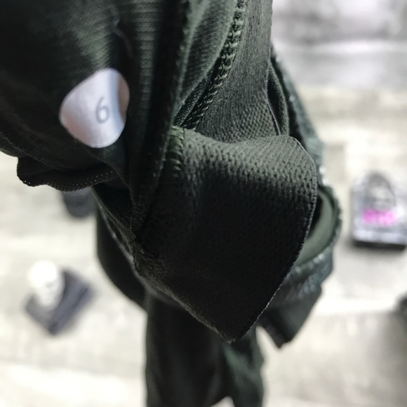 Lululemon green floral wrap it up bra tank - Picture 6 of 6