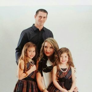 Meet your Posher, Carolina