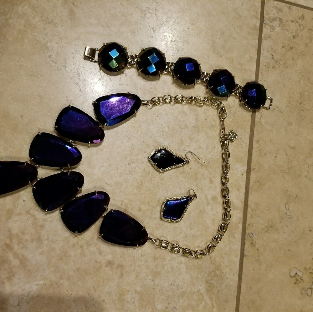 Kendra Scott set
