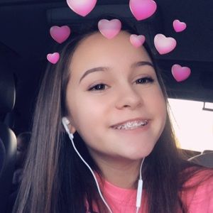 Meet your Posher, Abbie