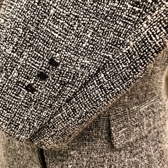 SOLD 🎁 HP 12/17 NWT Navy Tweed Collarless Blazer - Picture 4 of 7