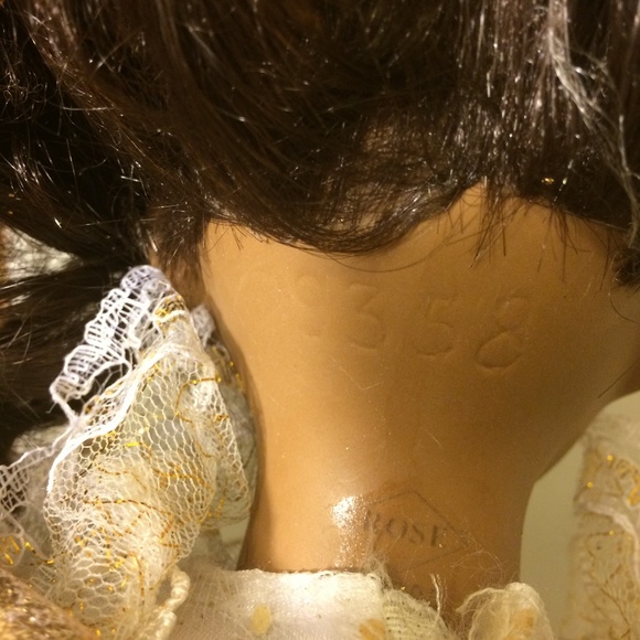 Christmas Angel Porcelain Doll On Swing. - Picture 3 of 8