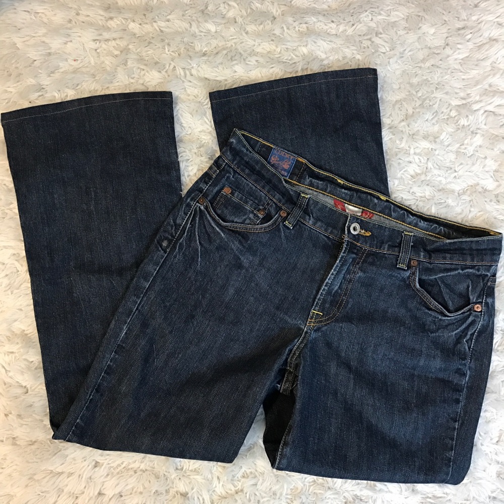 Lucky Jeans- Size 8