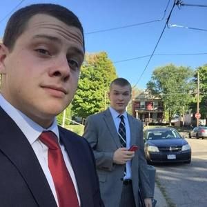 Meet your Posher, Cameron