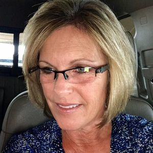 Meet your Posher, Holly