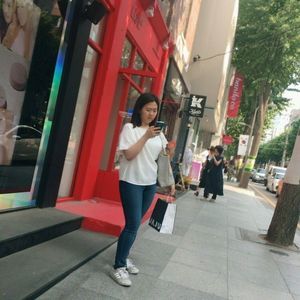 Meet your Posher, Juhyun