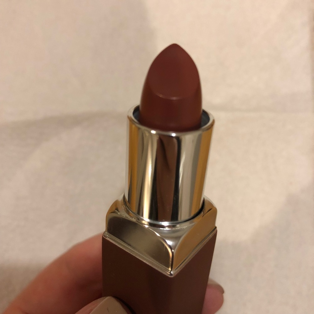 🆕Clinique Pop Matte Lip Color + Primer, Clove Pop