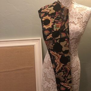 🆕 NWT Lularoe hidden Minnie one size leggings