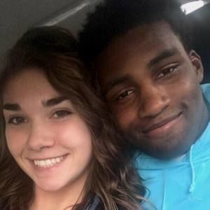 Meet your Posher, Hollie