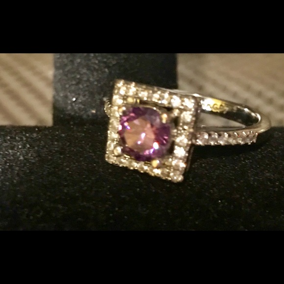 Beautiful ring😍 - Picture 2 of 3