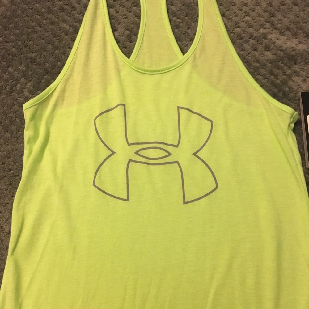 NWT Under armour tank