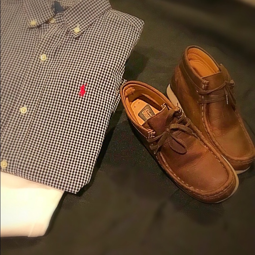 Brown with Tan sole Wallabee boots.