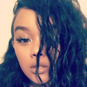 Meet your Posher, Tyra