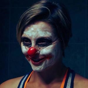 Meet your Posher, Caitlin