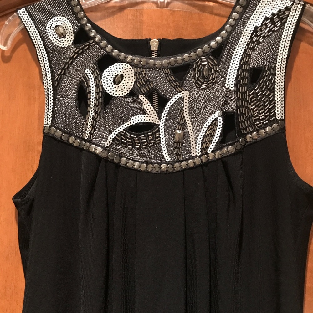 LBD - Picture 2 of 5