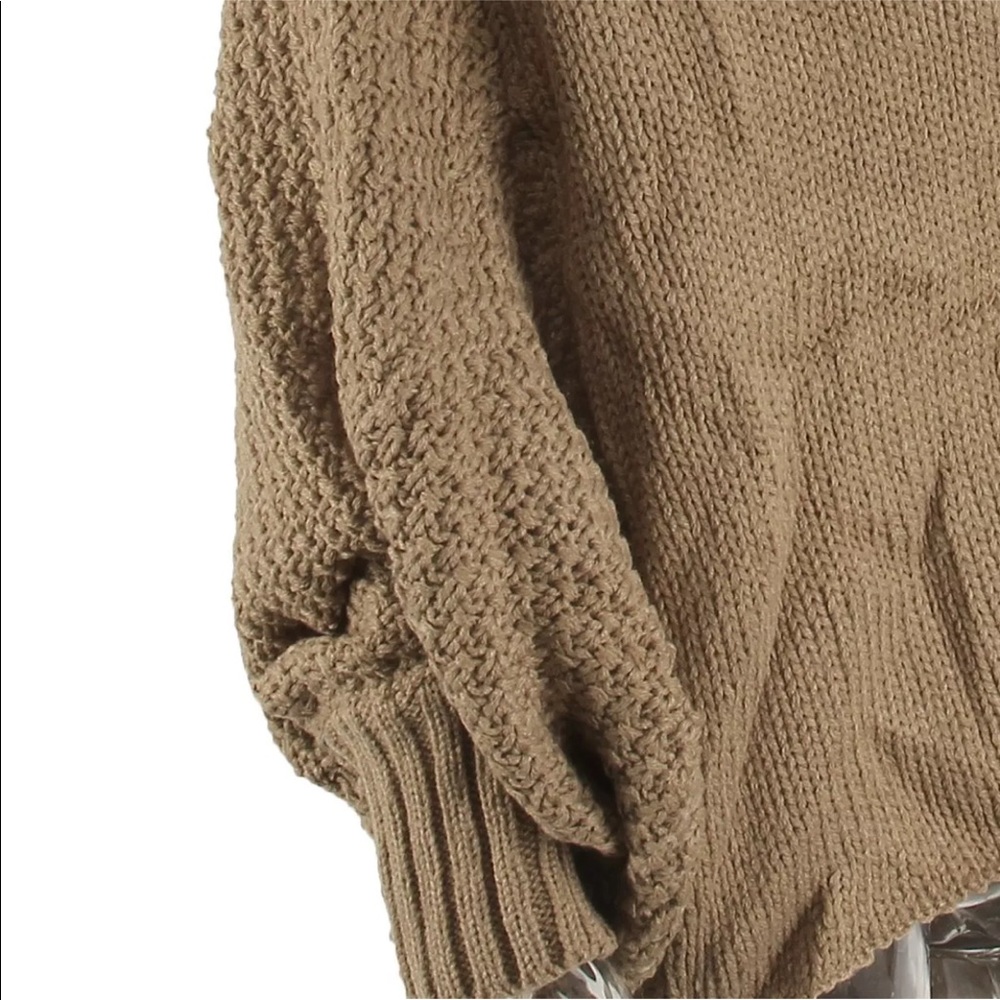 SUPER DOOPER CUTE! OVERSIZED TAN SWEATER CARDIGAN - Picture 6 of 8