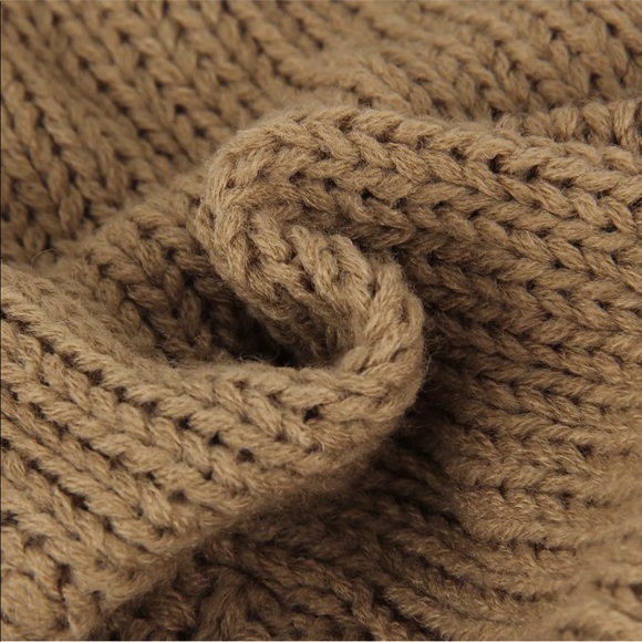 SUPER DOOPER CUTE! OVERSIZED TAN SWEATER CARDIGAN - Picture 7 of 8