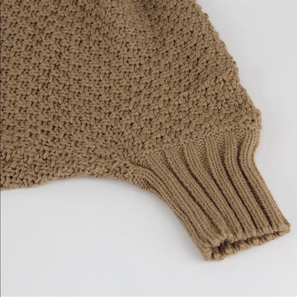 SUPER DOOPER CUTE! OVERSIZED TAN SWEATER CARDIGAN - Picture 8 of 8